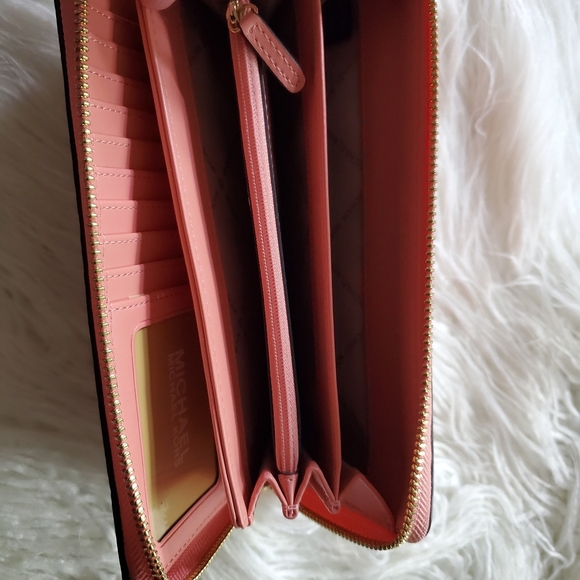 Michael Kors Coral Leather Wristlet - Picture 9 of 11